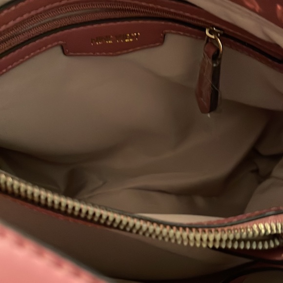 Nine West pink handbag - Picture 3 of 8